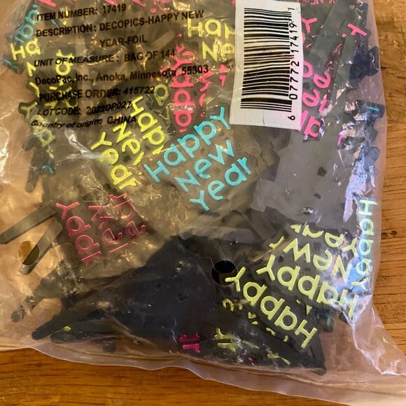 DecoPac 144 Count Happy New Year Foil DecoPics® #17419 (144/PKG) Cake Toppers - Picture 4 of 7